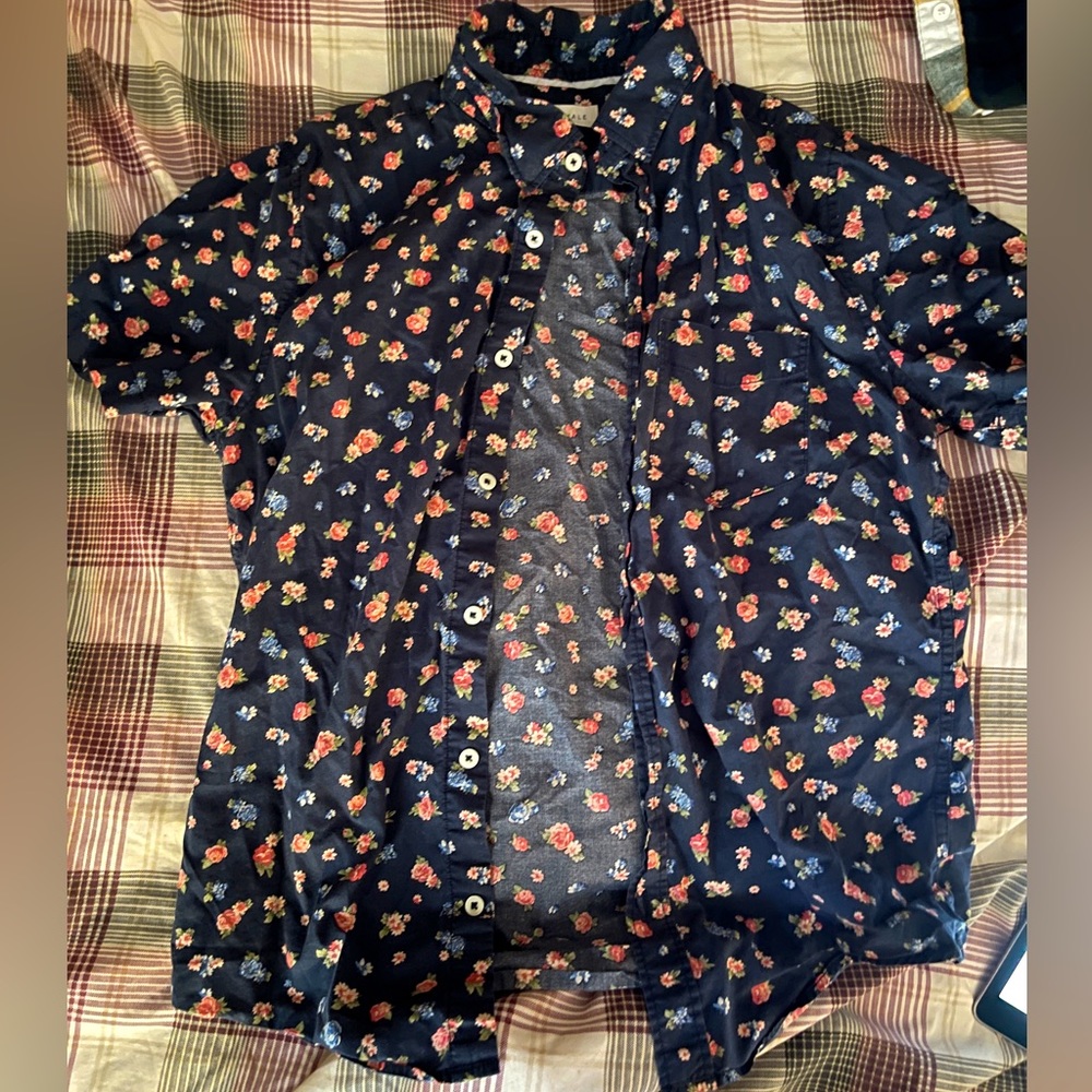 Button up shirt blue flowers trendy